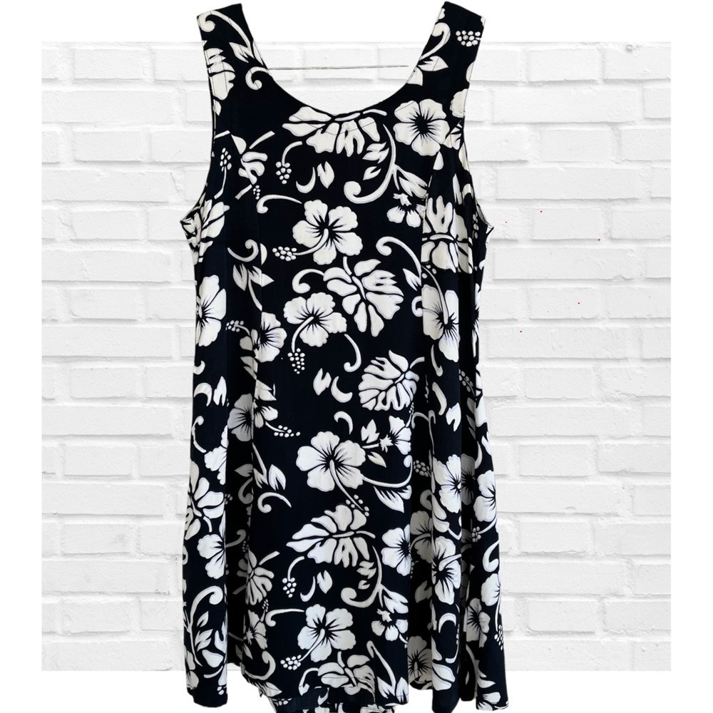 Kapal Tropical Print Blue and White Floral Dress Art from Bali Size Large Fitted